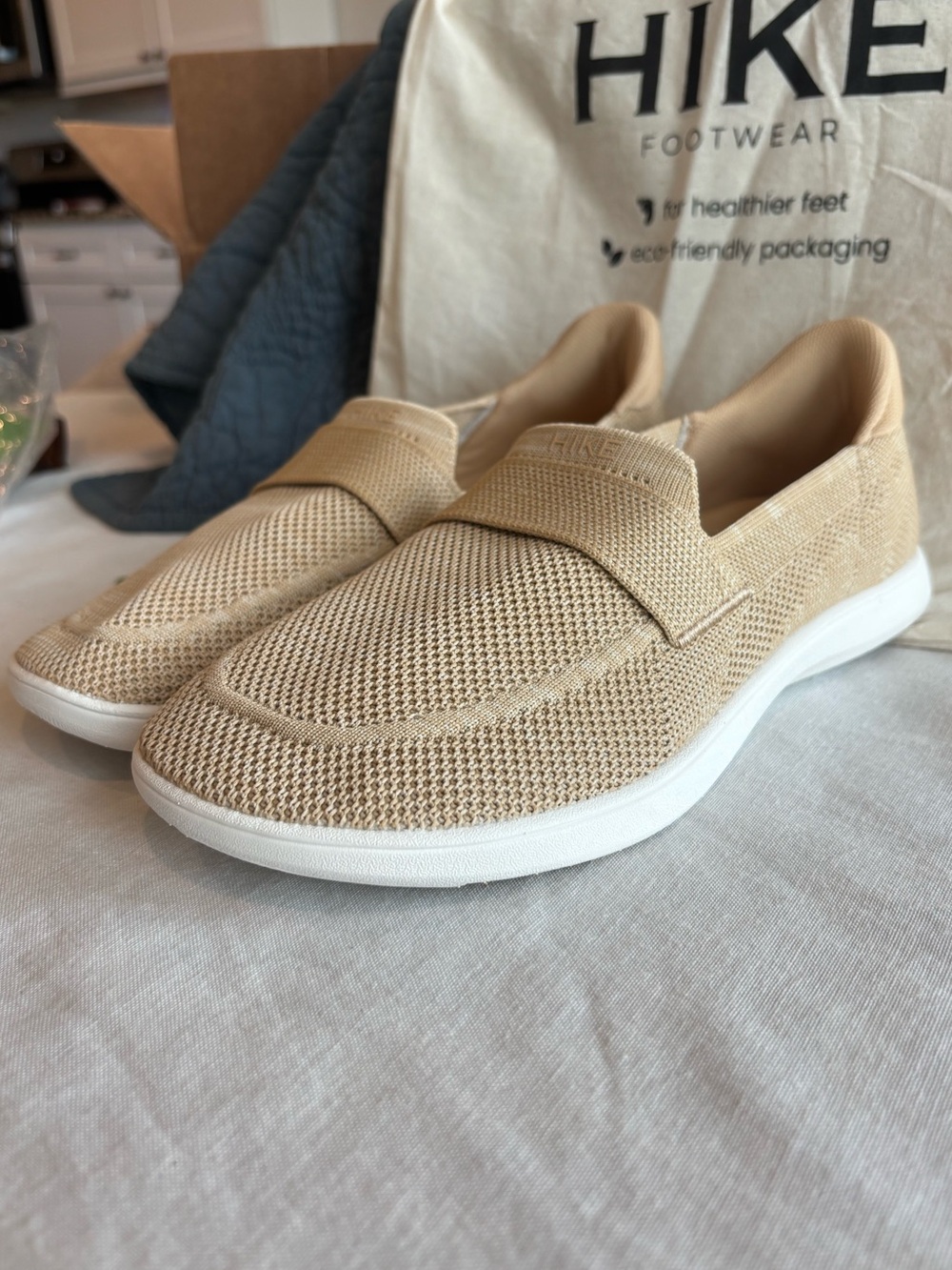 HIKE Valenza Barefoot Loafers Light Yellow Hands Free Shoes 7.5 BRAND NEW Womens